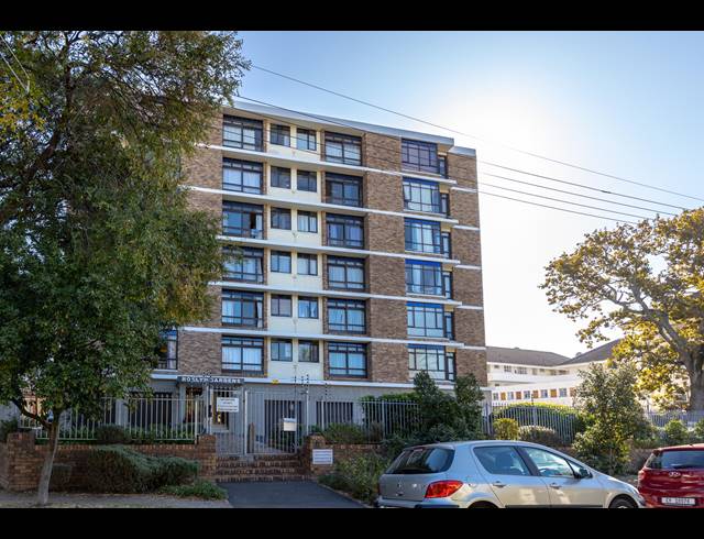 0.5 BEDROOM APARTMENT TO LET IN RONDEBOSCH